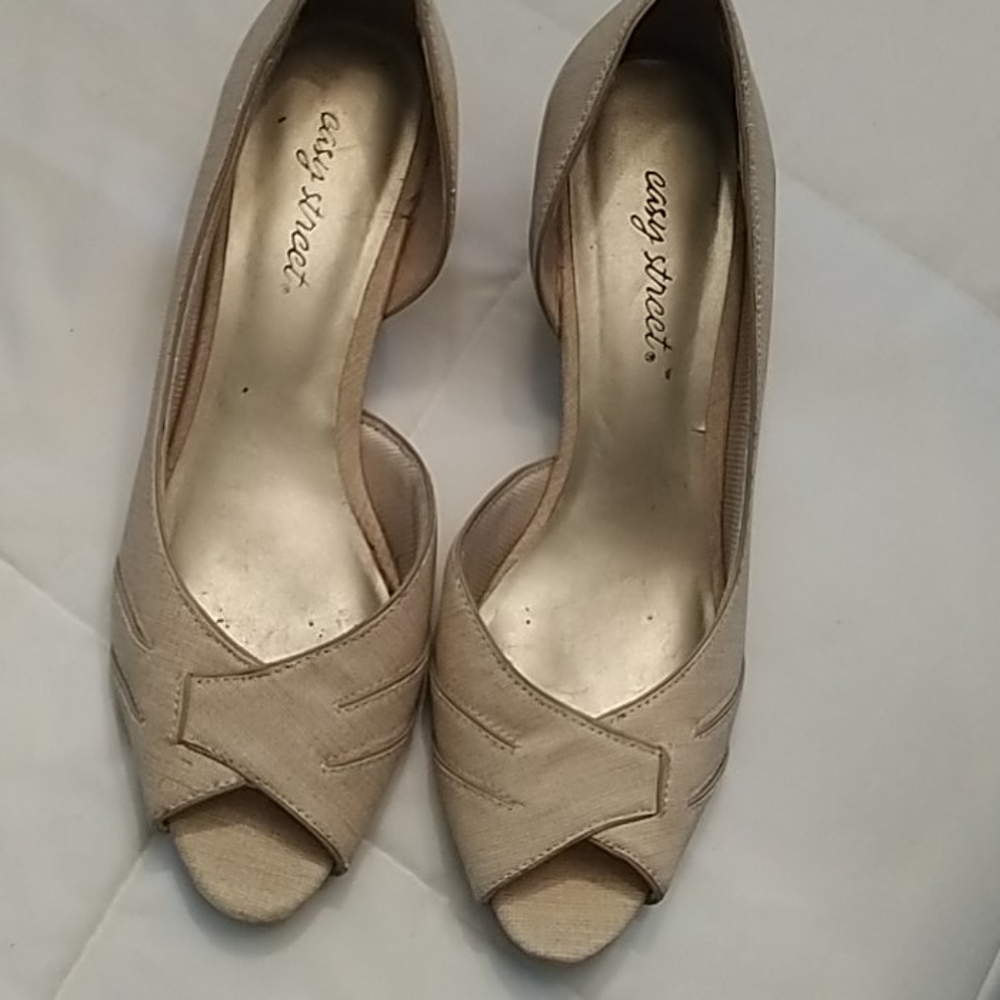 Fabric woman's shoe